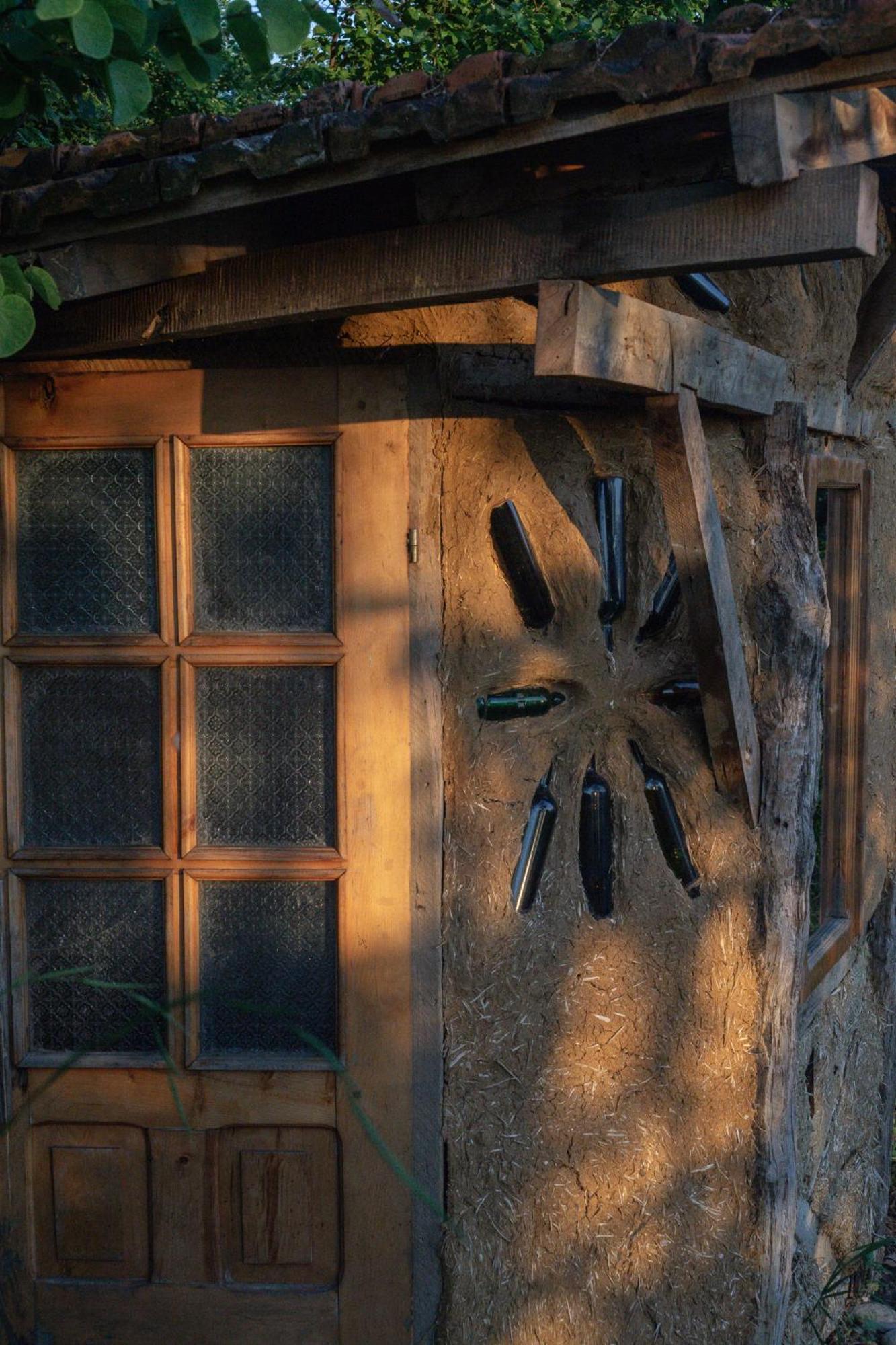 The House In The Village Pellumbas المظهر الخارجي الصورة