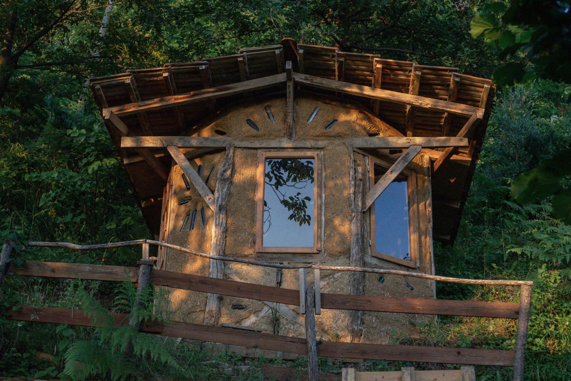 The House In The Village Pellumbas المظهر الخارجي الصورة