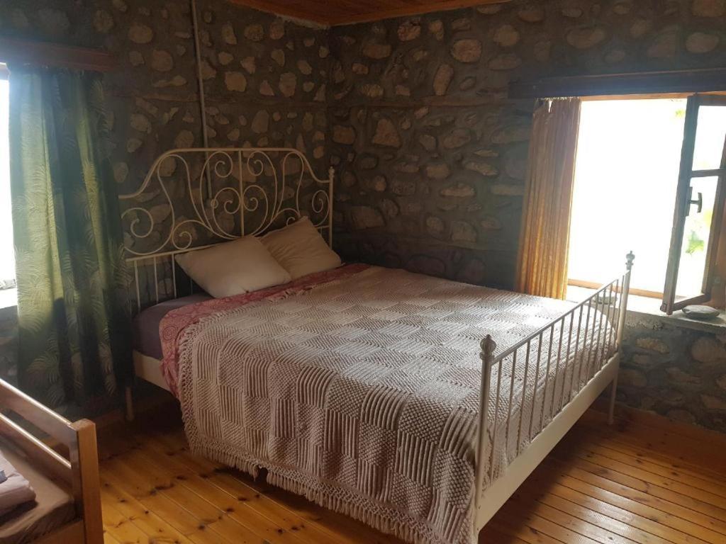 The House In The Village Pellumbas الغرفة الصورة